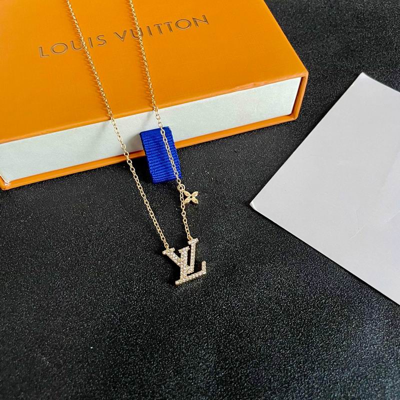 LV Necklace 01yxx256